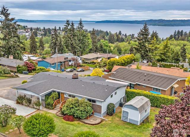 Property at 22625 18th Ave S, Des Moines, WA 98198, 5 beds, 4 baths