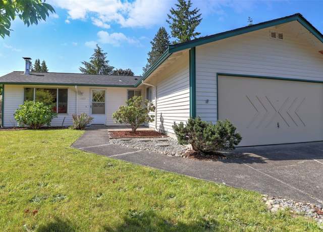 Property at 11423 SE 86th St, Newcastle, WA 98056, 3 beds, 1.5 baths
