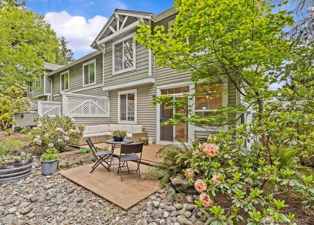 Property at 5221 236th Pl SE Unit 22-1, Issaquah, WA 98029, 4 beds, 2.5 baths