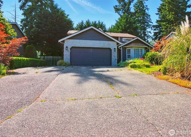 Property at 17218 87th Avenue Ct E, Puyallup, WA 98375, 4 beds, 2.5 baths