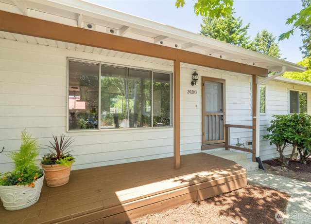 Property at 20203 126th Pl SE, Kent, WA 98031, 3 beds, 2 baths