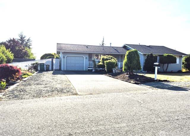 Property at 27620 84th Dr NW, Stanwood, WA 98292, 3 beds, 2 baths