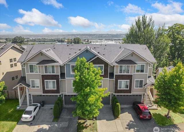 Property at 529 Pilchuck Path Unit S2, Everett, WA 98201, 3 beds, 2.5 baths