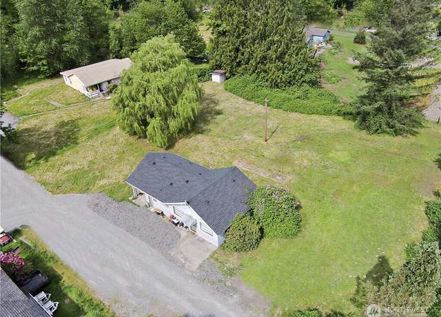 Property at 18215 Renton-Maple Valley Rd SE, Maple Valley, WA 98038, 6 beds, 3 baths