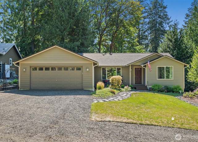 Property at 181 E Country Club Dr, Allyn, WA 98524, 3 beds, 2 baths