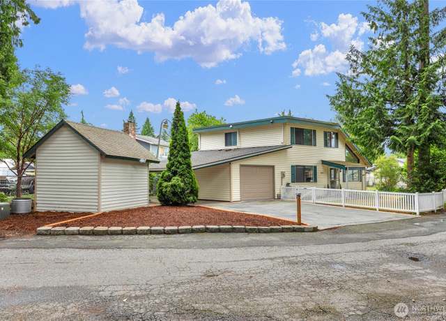 Property at 320 W Marion St, Arlington, WA 98223, 3 beds, 2 baths