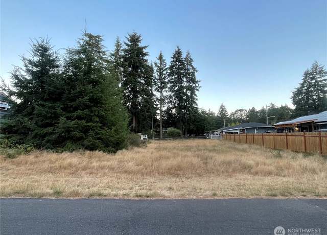 Property at 6830 Pleasant St SW, Lakewood, WA 98498