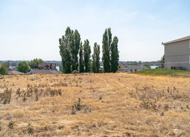 Property at 917 W Windrose Dr, Moses Lake, WA 98837