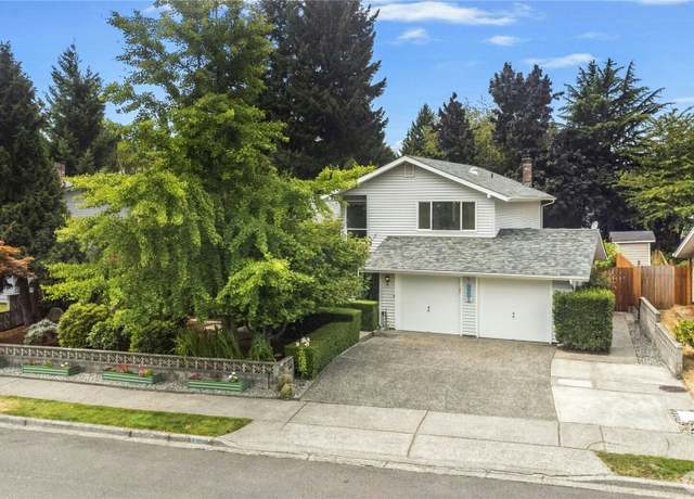 Property at 2221 Vashon Ave NE, Renton, WA 98059, 4 beds, 2.5 baths