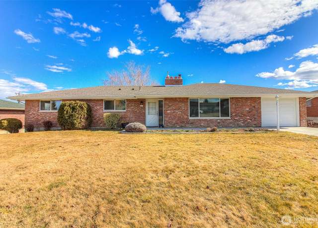 Property at 211 S 57th Ave, Yakima, WA 98908, 5 beds, 3 baths