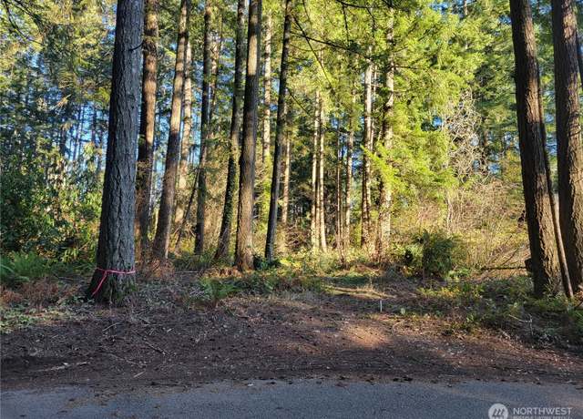 Property at 13807 Pinehurst Ln NW, Gig Harbor, WA 98329