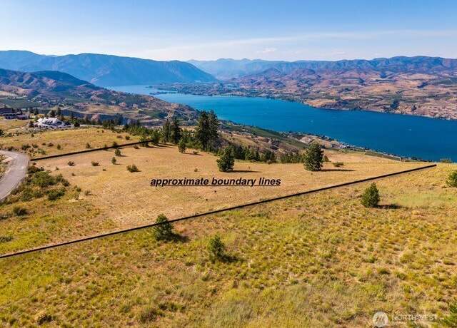 Property at 250 Hawks Ridge Rd, Chelan, WA 98816