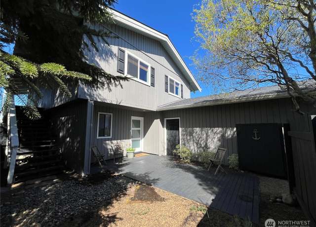 Property at 373 Sand Dune Ave NW, Ocean Shores, WA 98569, 4 beds, 2 baths