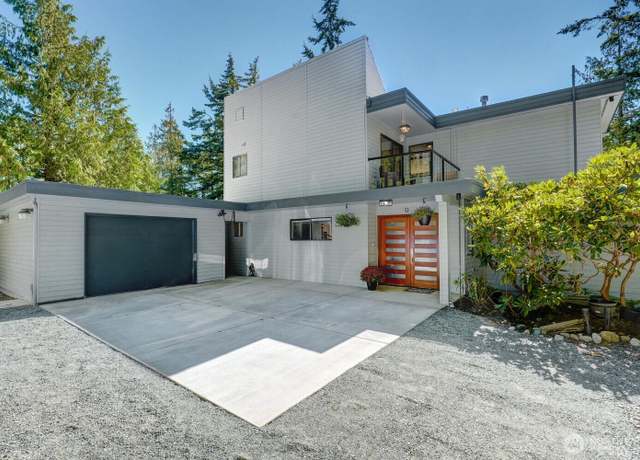 Property at 5408 Sunset Ave, Anacortes, WA 98221, 4 beds, 3 baths