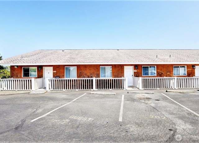 Property at 1515 Ocean Beach Blvd #202, Long Beach, WA 98631, 2 beds, 1 bath