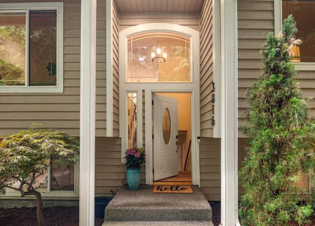 Property at 3816 NE 110th St, Seattle, WA 98125, 3 beds, 3 baths
