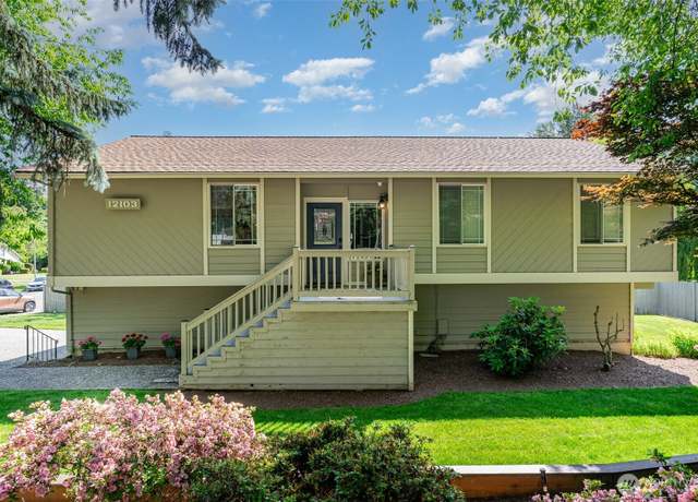 Property at 12103 NE 161st St, Bothell, WA 98011, 3 beds, 2.5 baths
