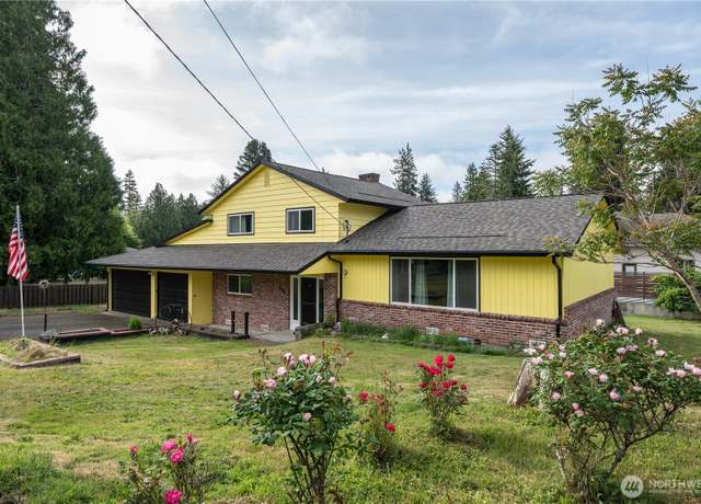 Property at 909 Fairway Ln, Aberdeen, WA 98520, 4 beds, 2 baths
