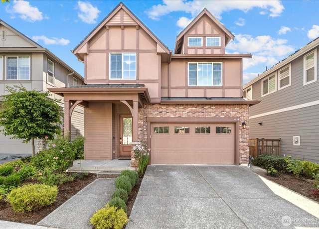Property at 444 6th Ln NE, Issaquah, WA 98029, 4 beds, 2.5 baths