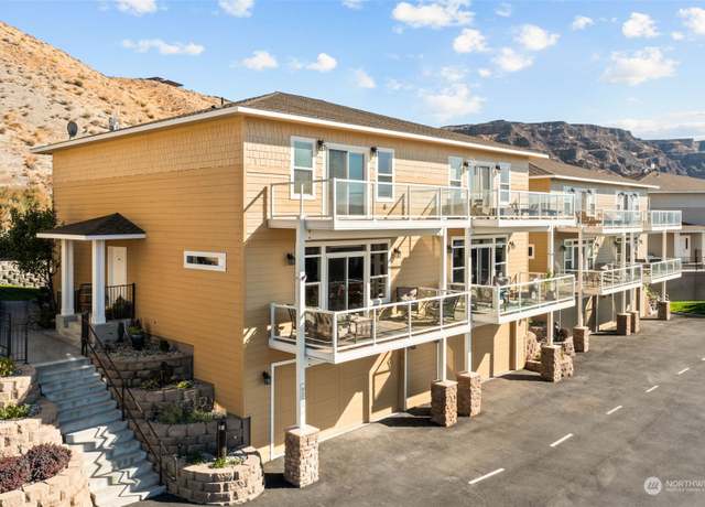 Property at 9225 Red Cliff Dr NW Unit B53, Quincy, WA 98848, 3 beds, 3 baths