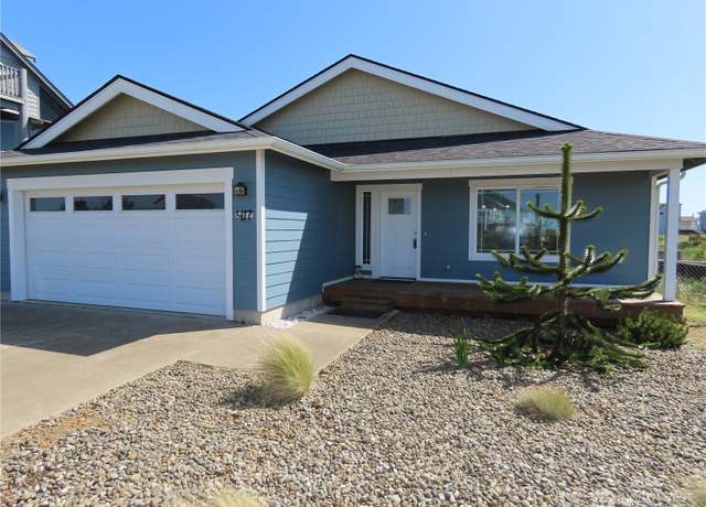 Property at 417 Riviera St SW, Ocean Shores, WA 98569, 3 beds, 2 baths