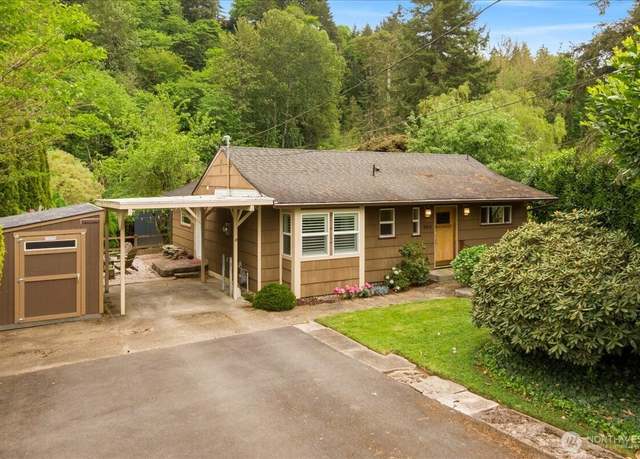Property at 304 Riverview Dr NE, Auburn, WA 98002, 2 beds, 2 baths