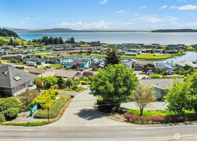 Property at 1823 Polnell Rd, Oak Harbor, WA 98277, 2 beds, 1 bath