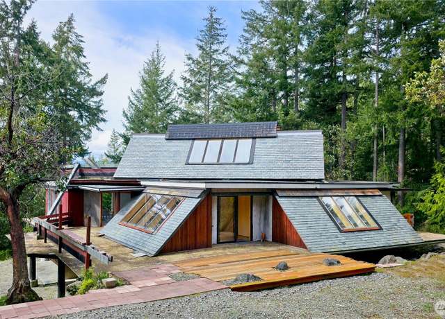 Property at 5612 Cape George Rd, Port Townsend, WA 98368, 2 beds, 2.5 baths