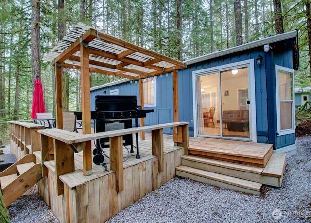 Property at 187 3 Big River Blvd E, Deming, WA 98244, 1 bed, 1 bath
