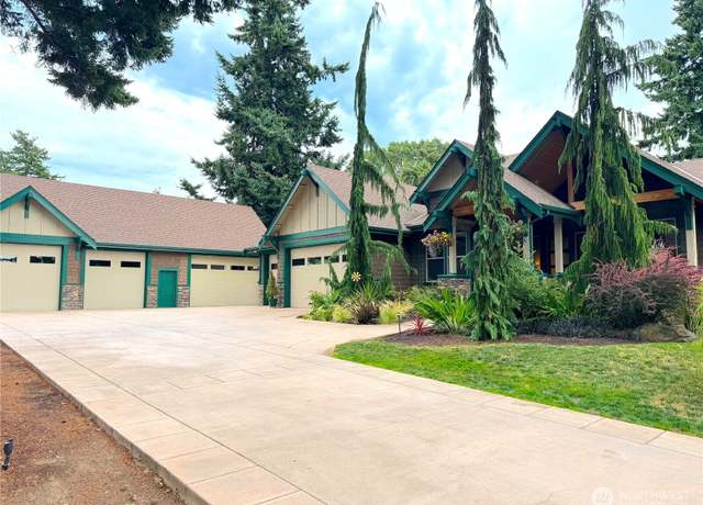 Property at 19642 8th Ave S, Des Moines, WA 98148, 3 beds, 2.5 baths