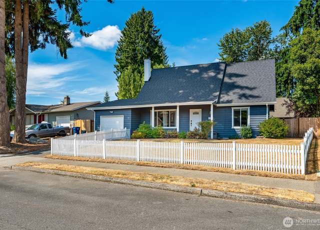 Property at 1613 36th St SE, Auburn, WA 98002, 4 beds, 2 baths