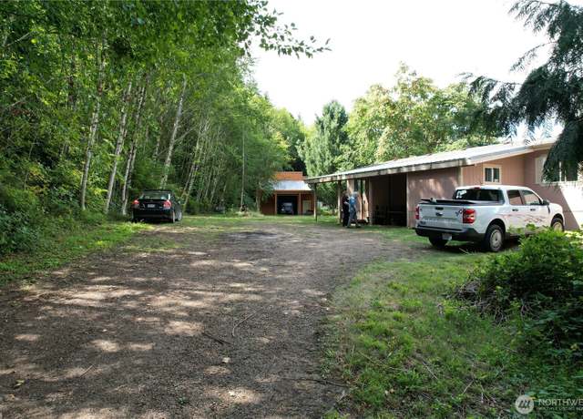 Property at 366 Jackrabbit Rd, Woodland, WA 98674, 3 beds, 2 baths