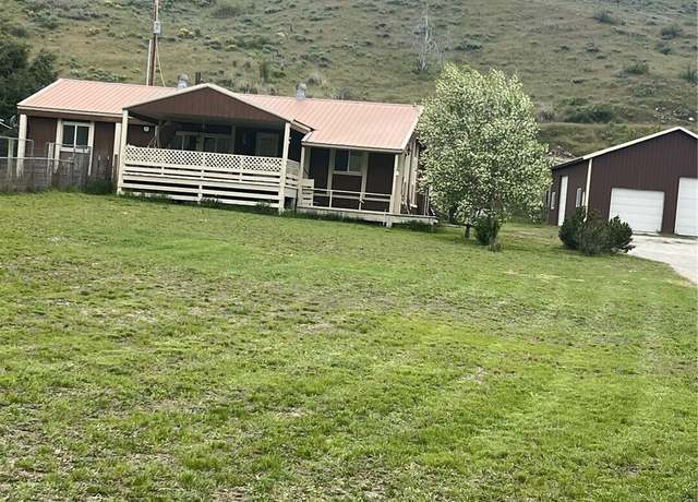 Property at 547 Valley Rd, Brewster, WA 98812, 3 beds, 1.5 baths