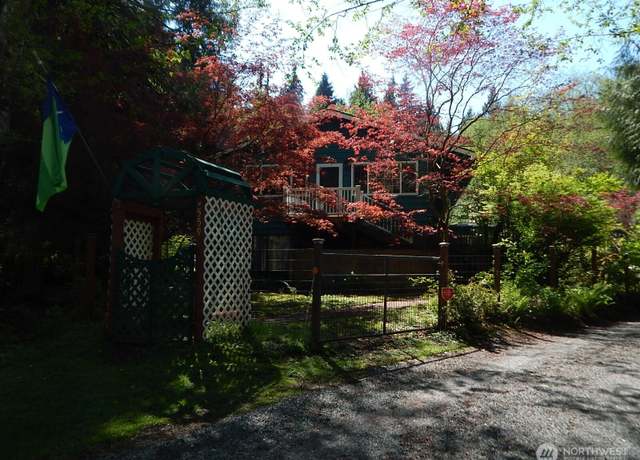Property at 559 Summerland Rd, Bellingham, WA 98229, 4 beds, 2 baths