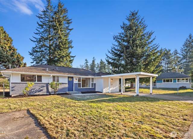 Property at 19212 Wallingford Ave N, Shoreline, WA 98133, 4 beds, 1.5 baths