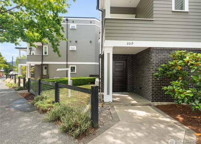 Property at 2019 Cornwall Ave, Bellingham, WA 98225, 2 beds, 1.5 baths