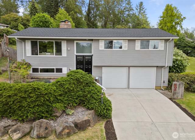 Property at 806 Hazel Ave N, Kent, WA 98031, 3 beds, 2 baths