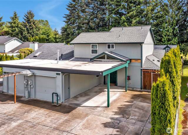 Property at 1002 30th St NE, Auburn, WA 98002, 3 beds, 2 baths