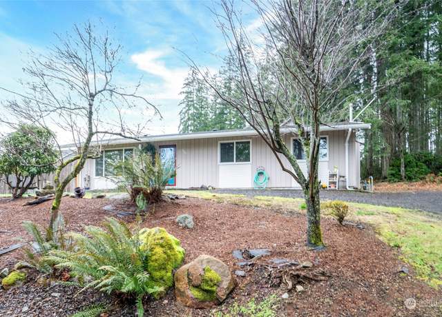 Property at 4694 Aiken Rd SE, Port Orchard, WA 98366, 3 beds, 1.5 baths
