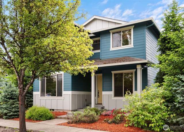 Property at 11 NW 25th St, Battle Ground, WA 98604, 4 beds, 2.5 baths