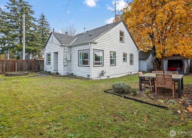 Property at 1921 N Stevens St, Tacoma, WA 98406, 4 beds, 1 bath