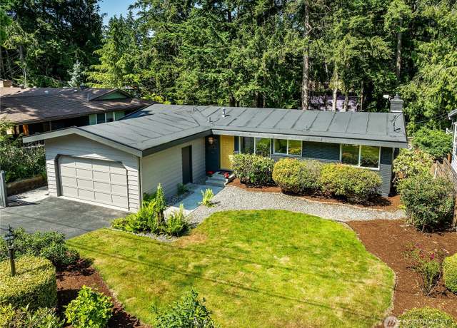 Property at 19615 Greenwood Pl N, Shoreline, WA 98133, 5 beds, 3 baths