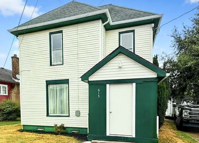 Property at 613 M St, Hoquiam, WA 98550, 3 beds, 2 baths