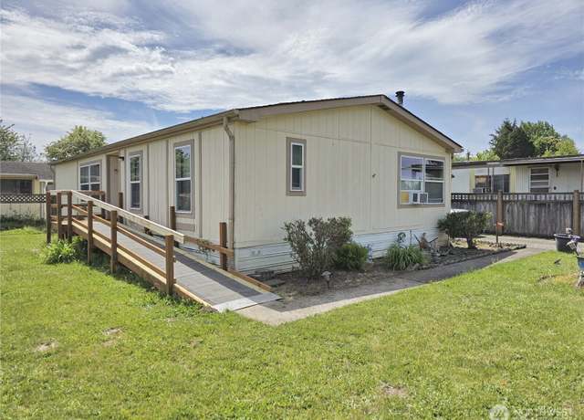 Property at 3516 Harrison Ave Unit H, Centralia, WA 98531, 3 beds, 2 baths
