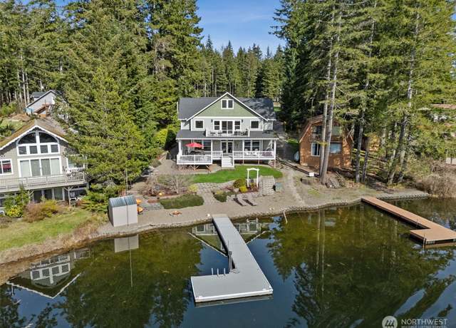 Property at 20 E North Cove Rd, Shelton, WA 98584, 3 beds, 4.5 baths