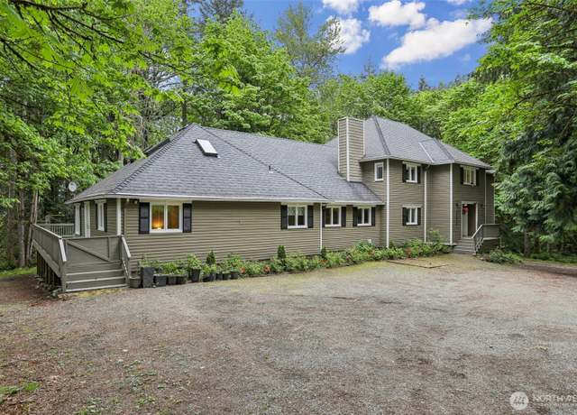 Property at 24010 SE 168th St, Issaquah, WA 98027, 4 beds, 5 baths