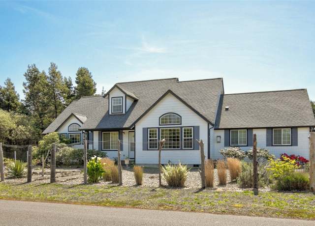 Property at 600 Ocean Shores Blvd SW, Ocean Shores, WA 98569, 3 beds, 2 baths