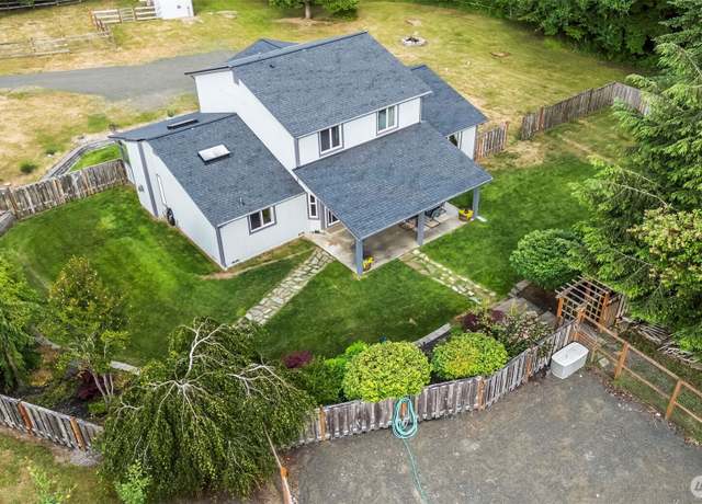 Property at 101 E Carols Pl, Belfair, WA 98528, 3 beds, 2.5 baths
