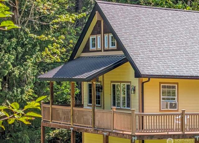 Property at 191 Forest Ridge Dr, Packwood, WA 98361, 3 beds, 2 baths