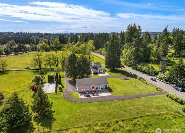 Property at 19623 NE 116th St, Redmond, WA 98053, 4 beds, 2.5 baths